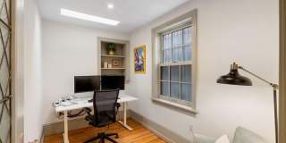 1714 SPRUCE Street Gallery 14
