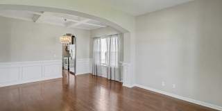 976 Oak Crest Drive Gallery 2