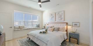 Union Row Gallery 10