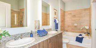 Venetian Isle Gallery 31