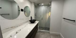 4215 N University Dr 4215 N University Dr Gallery 1