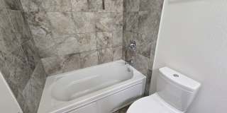 Beautifully Renovated, Top Floor, 2 Bedroom 2 Bath East Boulder Condo for Rent! Gallery 15