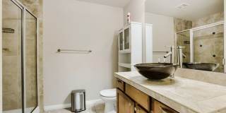 Spacious 5 Bedroom Lynnwood Dream Rental w/ Attached 3-Car Garage! Gallery 17