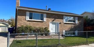 4 Bedroom 2 Bathroom Home in Magna Gallery 1