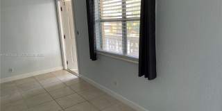 2607 NE 8th Ave Gallery 4