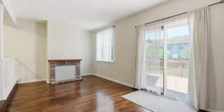 204 LIVINGSTON Court Gallery 12