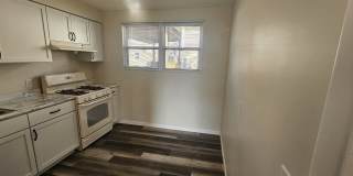 1055 Kenmore Avenue Gallery 5