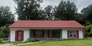 SPACIOUS 3 bed/2 bath with fenced yard and large deck! Gallery 15