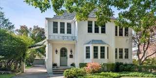 1094 Pine Street Gallery 1