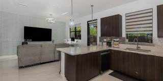 7902 NW 105th Ct Gallery 13