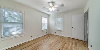 TERRELL HEIGHTS COTTAGE Gallery 16