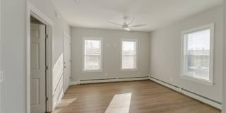 59 Fairlawn Avenue unit: 3 Gallery 1