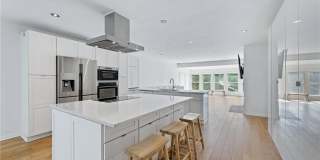 908 Lenox Hill Court NE Gallery 3