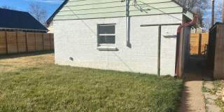 Beautiful 2 bedroom home in Chaffee Park with Huge Studio Gallery 22