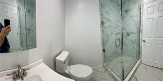 18654 Runnymede St. 1/2 1/2 Gallery 5