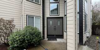 Grand 5 Bedroom Home Featuring 19ft Ceilings, Family Room & Main-Level Suite Gallery 7