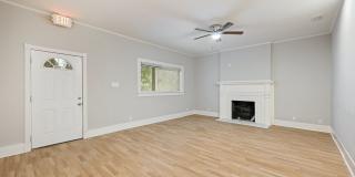 House available in West Campus with walking distance to Bus Stop House available in West Campus with walking distance to Bus Stop Gallery 7