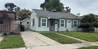 2045 MANDOLIN Street Gallery 1