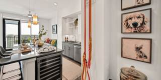 The Ellis Gallery 11