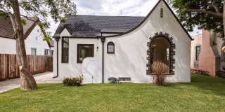 Updated 2 bed/2bath single family home in West Hollywood - HUGE PRIVATE BACKYARD Gallery 1