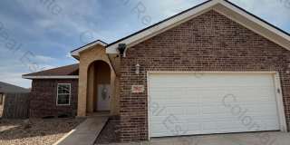 Beautiful 3 bedroom 2 bathroom home in a great neighborhood Gallery 1