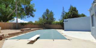 Charming 4 Bed 3 Bath Home Near UNM! Gallery 24