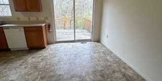 3 bed, 3 bath House Gallery 9