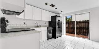 321 SW 1st Ct Gallery 6
