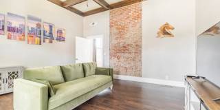 Furnished Germantown Charmer- available for 1-3 month stays! Furnished Germantown Charmer- available for 1-3 month stays! Gallery 4