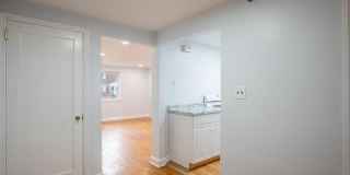 18 E 7th Street Gallery 10