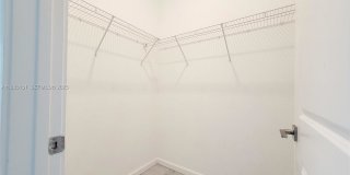 541 Northeast 4th Lane Gallery 8