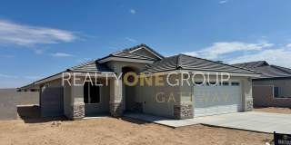 Brand New 3 bedroom home with 2 car garage in San Luis AZ. - Casa Nueva con Bardas Gallery 1