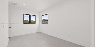 5718 Ashwood Cir W Gallery 79