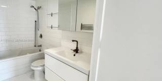 690 SW 1st Ct Gallery 18