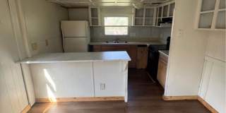 1985 Seay Road - 2 Gallery 1