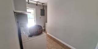 Charming 3 bedroom ranch Gallery 16