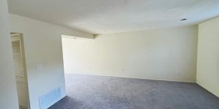 2 Bedroom, 1.5 Bath Townhouse Gallery 12