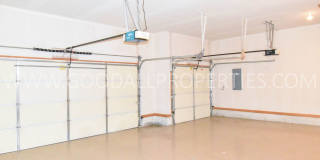 Spacious 4-Bedroom Johnston Home with 3-Car Garage Gallery 32
