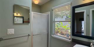 3br/2ba House with Garage, Enclosed Yard & Solar Panels! Pets Negotiable! Gallery 12