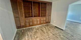223 E Filbert Street Gallery 6
