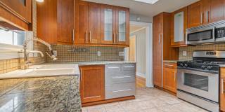 Beautifully remodeled campus home! Gallery 12