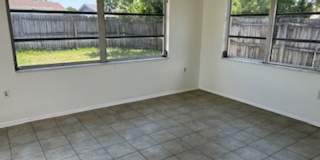 Well maintained 2/1 in a quiet neighborhood Gallery 16
