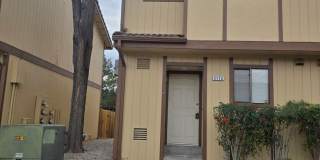 Cute Townhouse Gallery 1