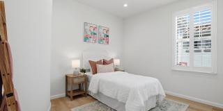 BRIGHT, OPEN RESIDENCE IN RIVERMARK HOME WITH EXCELLENT LAYOUT Gallery 33