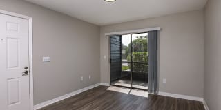 Lake Pointe Gallery 11