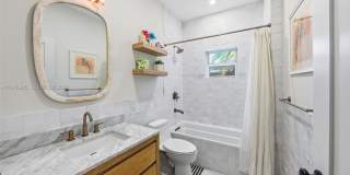 71 NE 46th St Gallery 19