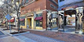 10 MONROE Street Gallery 32