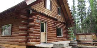 3 Bed, 2 Bath, 2 Car Garage LOG HOME for RENT! Gallery 3