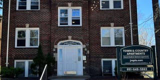 Town & Country Apartments Gallery 1