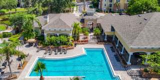 Beautiful 2BR Condo in Desirable Courtney Palms Gallery 5